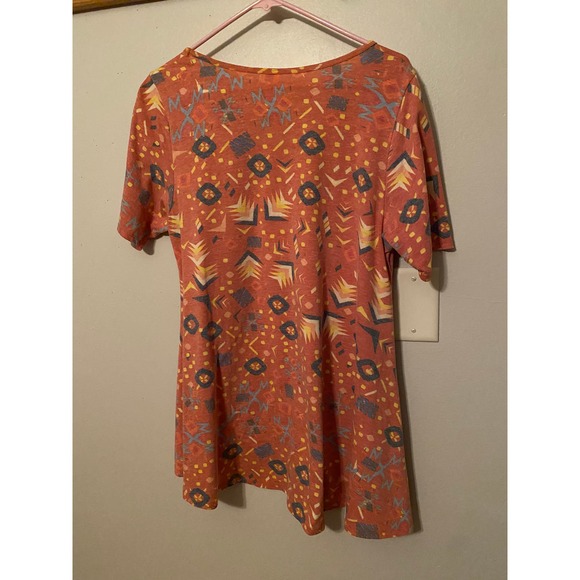 Lularoe PerfectT GUC size medium Faded Red - Picture 5 of 5
